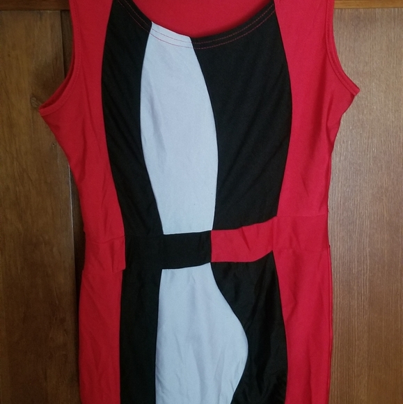 Dress - Picture 1 of 3